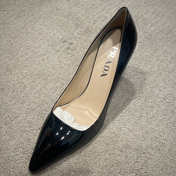 NWT Prada Heels - Picture 3 of 8
